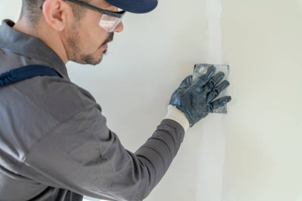 Best Water-Damaged Drywall Repair  in La Ada Flintridge, CA